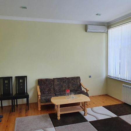 Sheki Avtovagzal Motel Екстериор снимка