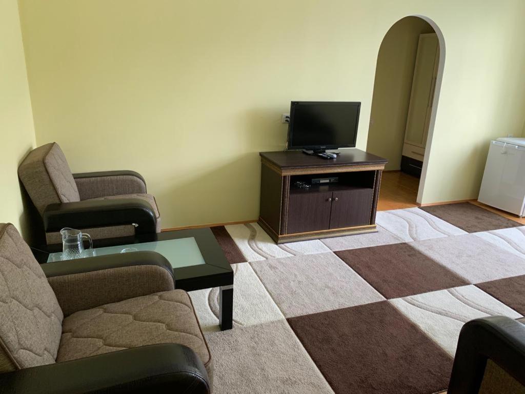 Sheki Avtovagzal Motel Екстериор снимка
