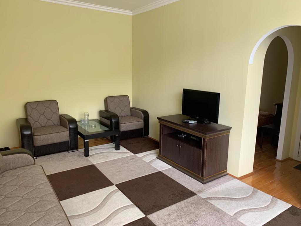 Sheki Avtovagzal Motel Екстериор снимка