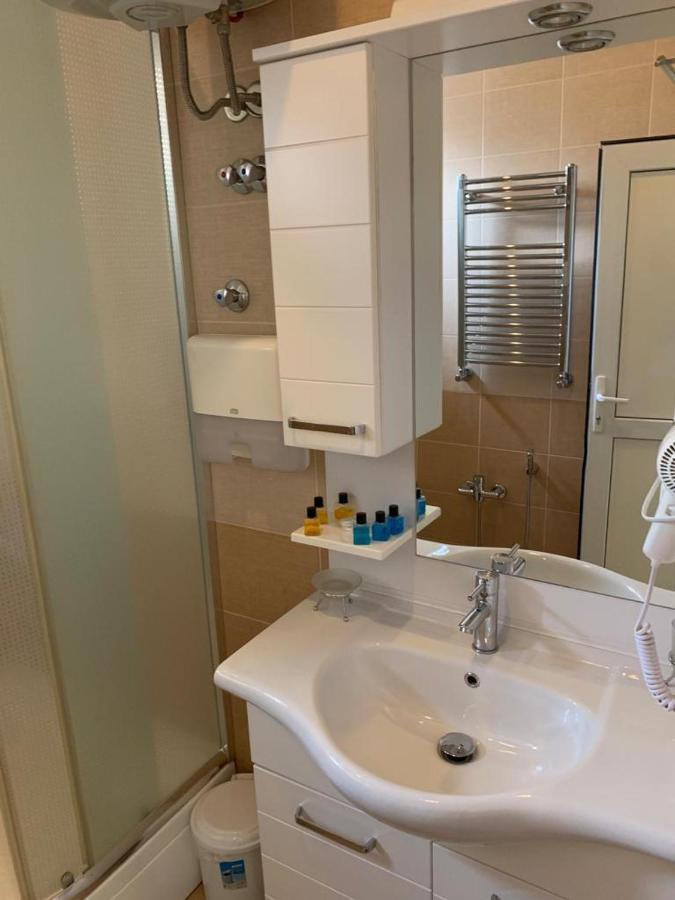 Sheki Avtovagzal Motel Екстериор снимка